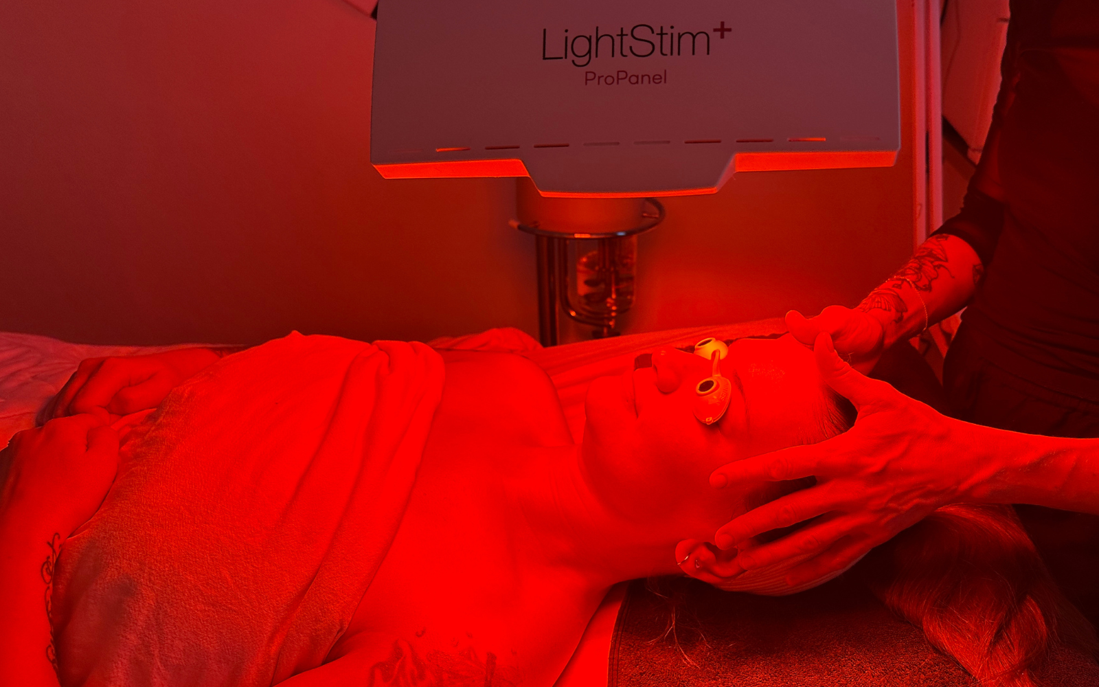 RED LOOKS GOOD ON YOU